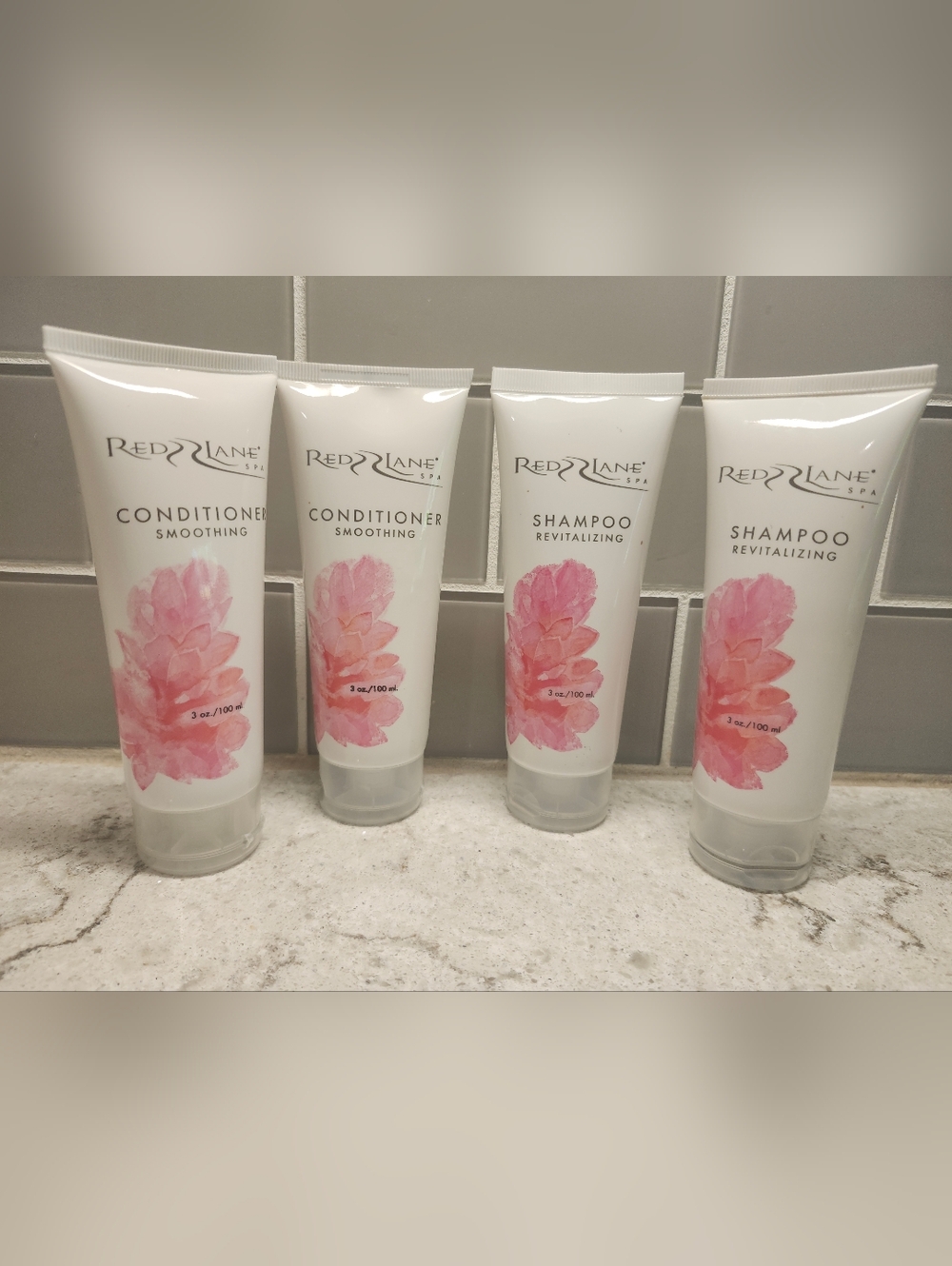 Lot Of 4 2 Red Lane Revitalizing Shampoo & 2 Smoothing Conditioner 3oz each NEW